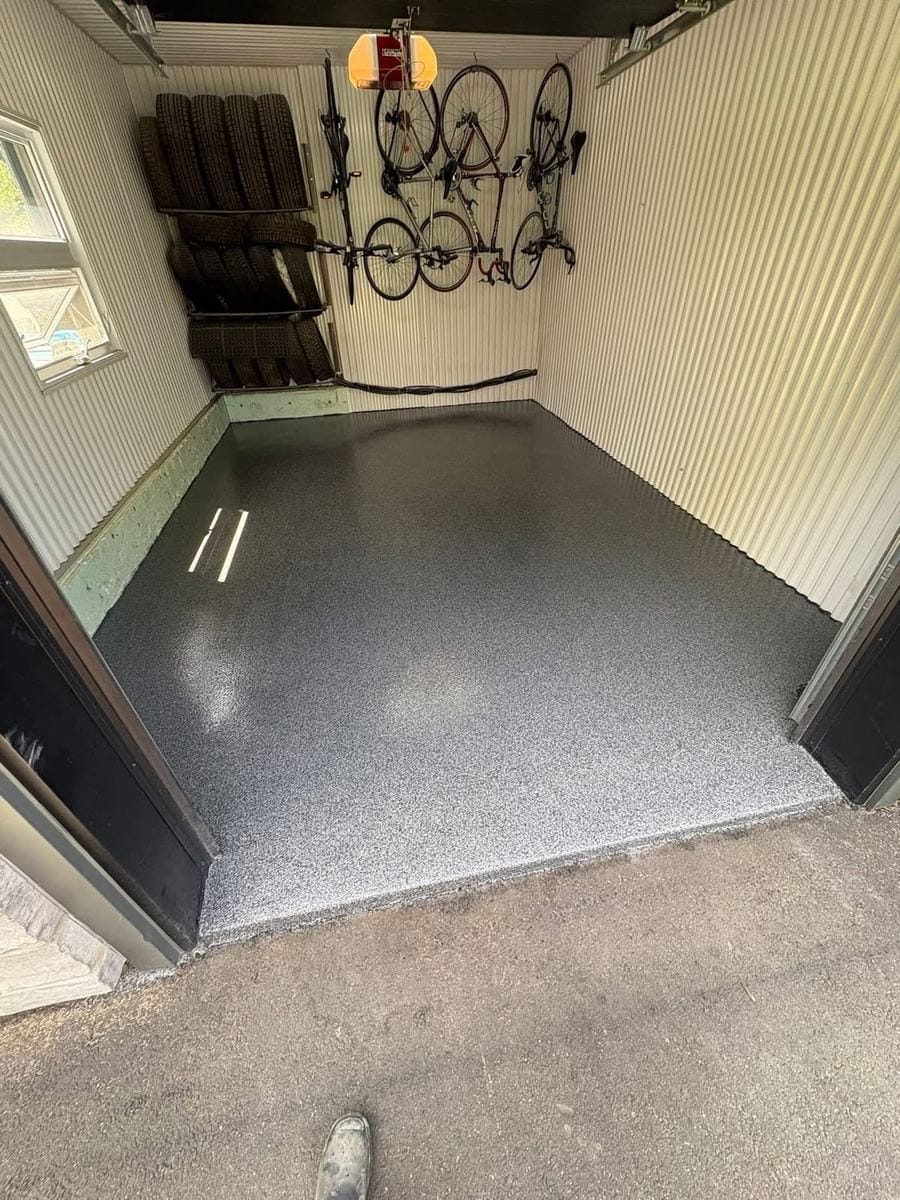 Garage — flocons gris