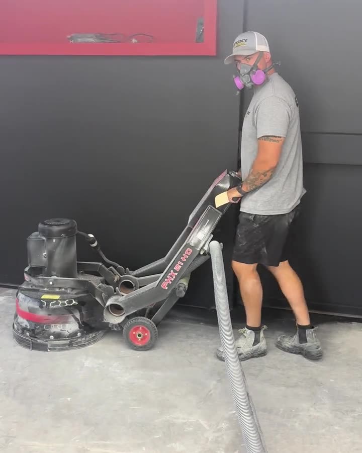 Chantier — meulage du plancher